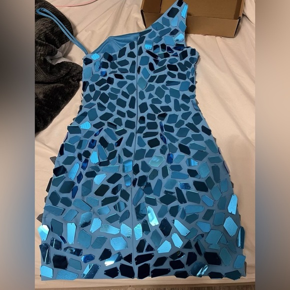 Homecoming dress size 0 - Picture 2 of 3